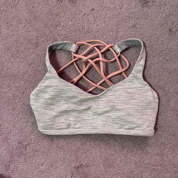 Free to be sports bra - Picture 1 of 3